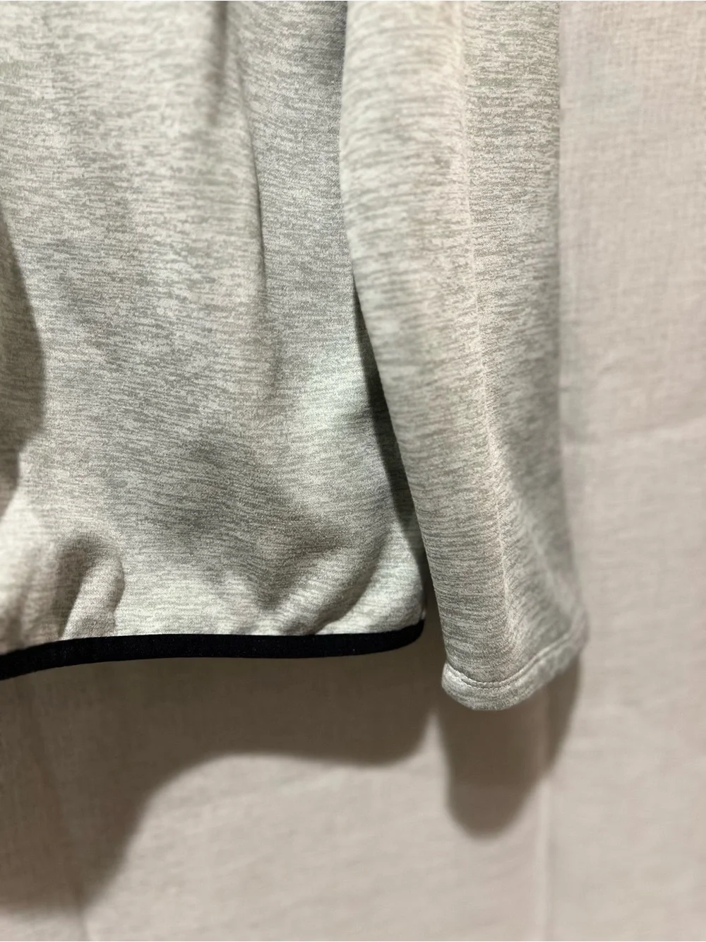 The North Face Light Gray Full-Zip Shirt Jacket. Men's Large.